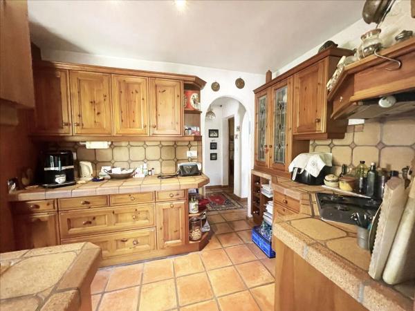 Casa independiente en avenida de la Fustera