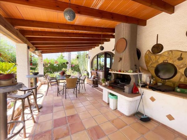 Casa independiente en avenida de la Fustera