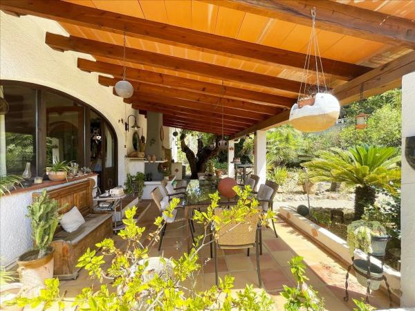 Casa independiente en avenida de la Fustera