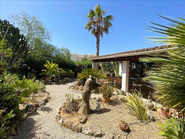 Casa independiente en avenida de la Fustera