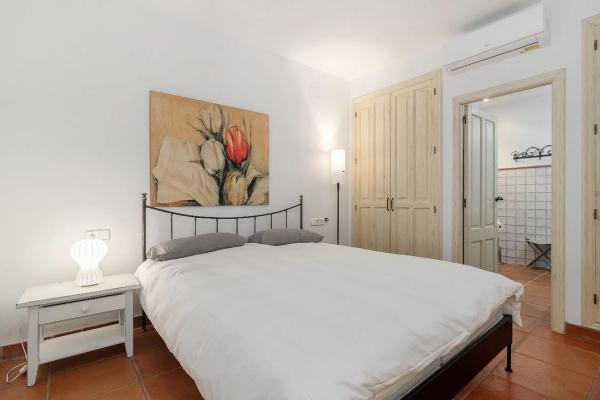 Chalet en Cala Advocat - Baladrar