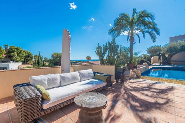 Chalet en Cala Advocat - Baladrar