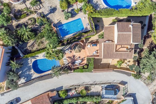 Chalet en Cala Advocat - Baladrar