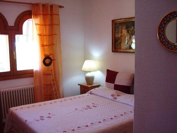 Casa independiente en avenida de la Fustera, 26