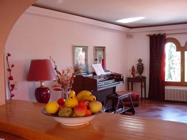 Casa independiente en avenida de la Fustera, 26