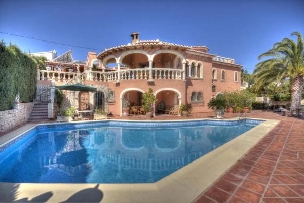 Casa independiente en avenida de la Fustera, 26