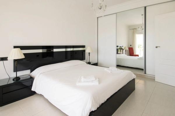 Piso en Cala Advocat - Baladrar