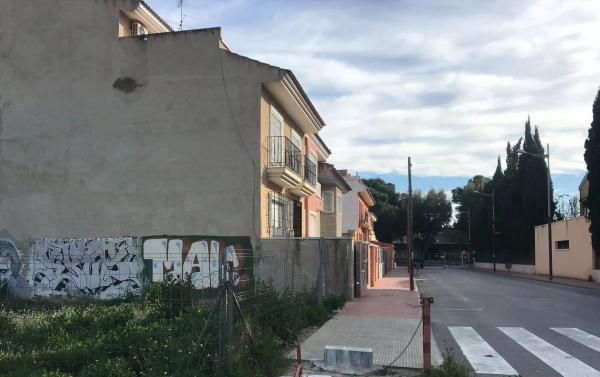 Terreno en calle Pizarro el Conquistado, 53