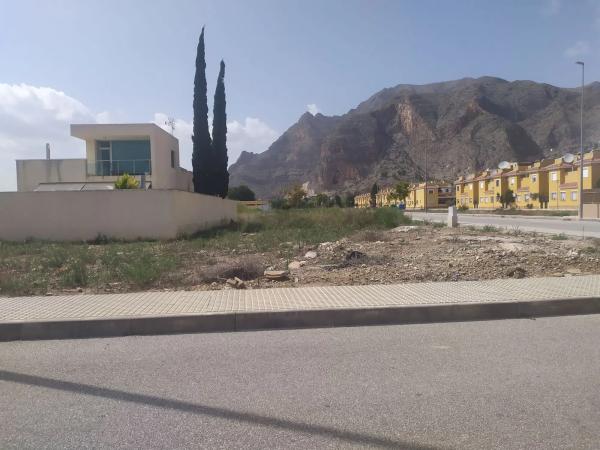 Terreno en calle Belgica s/n