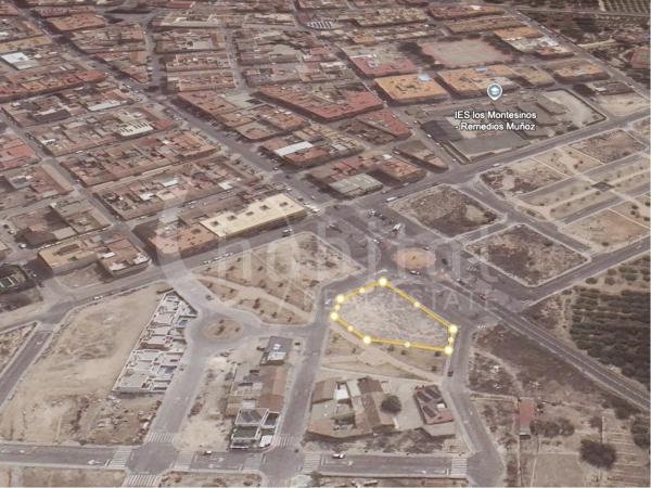 Terreno en Los Montesinos