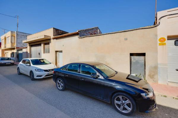 Terreno en calle Pío Xii, 13