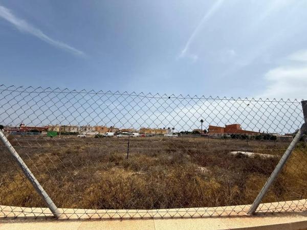 Terreno en avenida Baleares