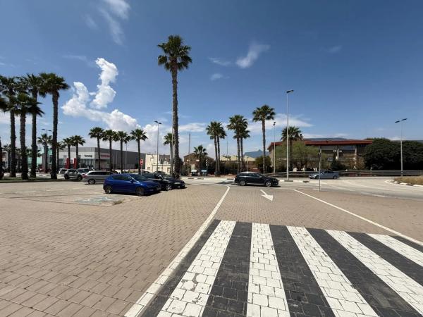 Terreno en avenida de las Cortes Valencianas