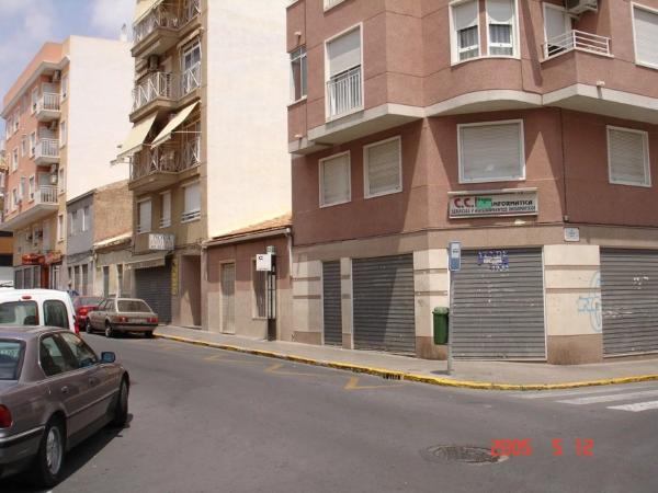 Terreno en calle Germans Navarro Caracena, 96 -102