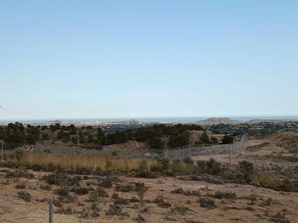 Terreno en carretera 820 Agost, km 820