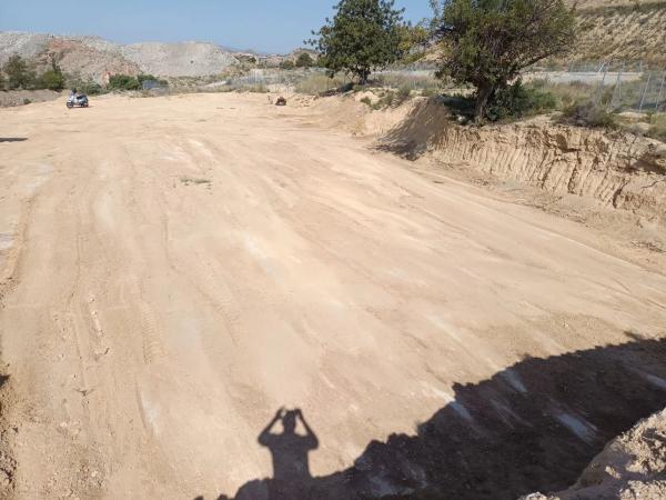 Terreno en carretera de Agost, km 820