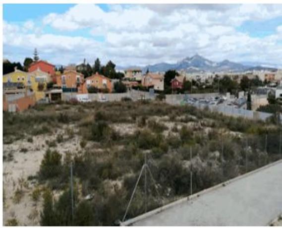 Terreno en calle del Plaer, 6