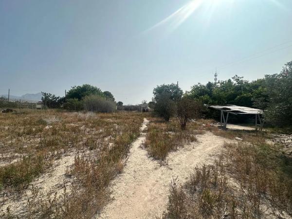 Terreno en Partida Peri i