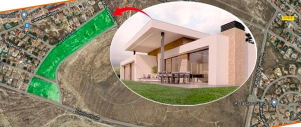 Terreno en calle de l'Andrita