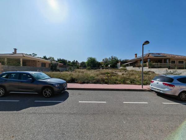 Terreno en calle Montgó, 19