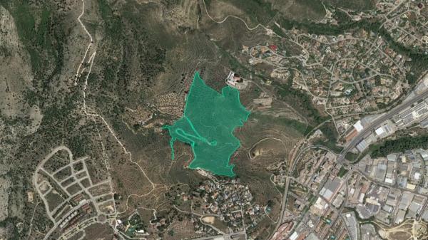 Terreno en calle Cine Capitol