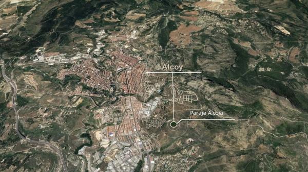 Terreno en calle Cine Capitol