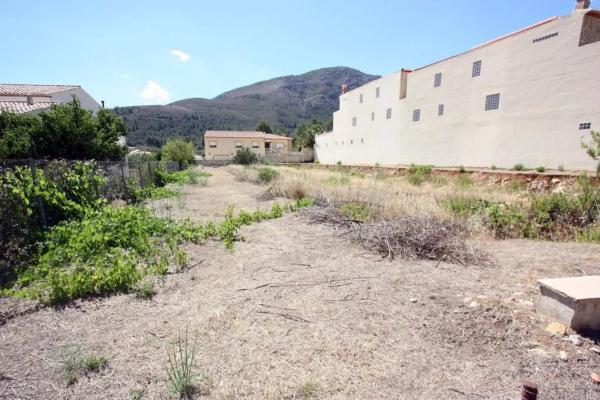 Terreno en Benichembla
