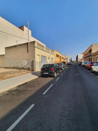 Terreno en calle Riu Xúquer, 24