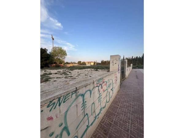 Terreno en calle Serra d'Alfaro