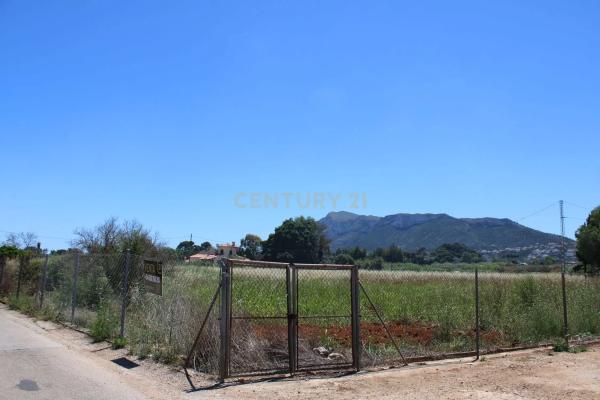 Terreno en Partida Beniadla s/n