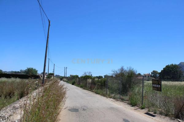 Terreno en Partida Beniadla s/n