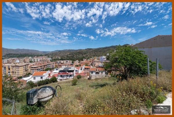 Terreno en calle el Oboe