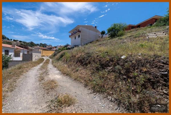 Terreno en calle el Oboe