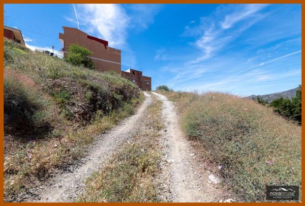 Terreno en calle el Oboe