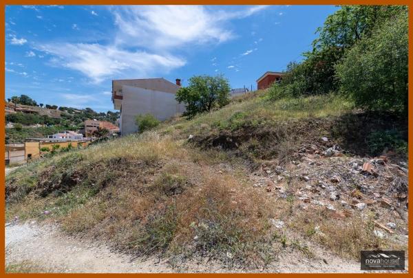 Terreno en calle el Oboe