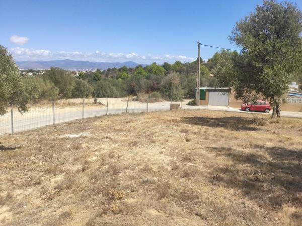 Terreno en calle Sésamo, 17