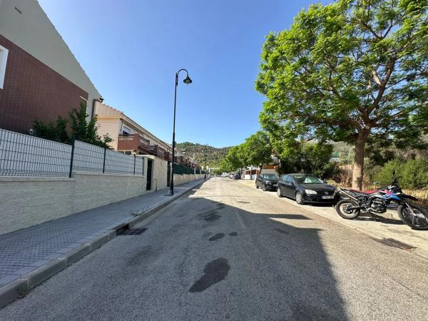 Terreno en calle Angola