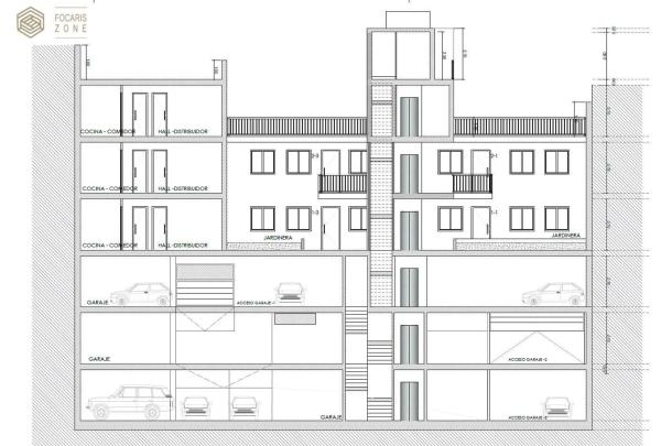 Terreno en calle Balbina Valverde