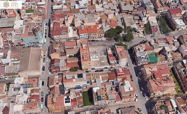 Terreno en calle Balbina Valverde