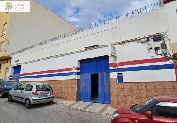 Terreno en calle Balbina Valverde