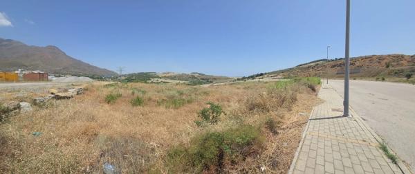 Terreno en calle Almez, 162 , 398 y 415