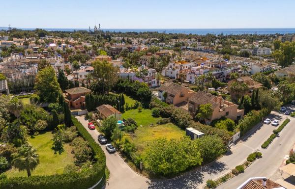 Terreno en avenida Pernet