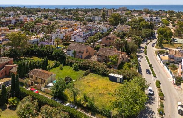 Terreno en avenida Pernet