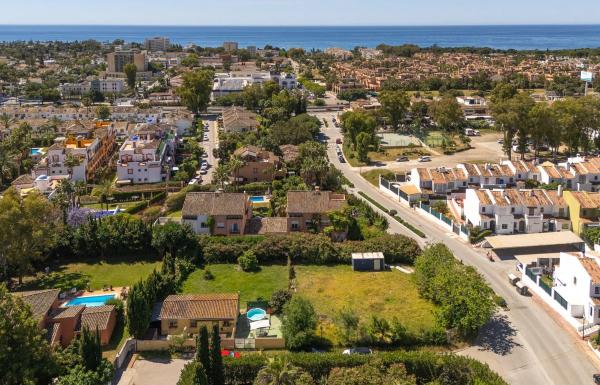 Terreno en avenida Pernet