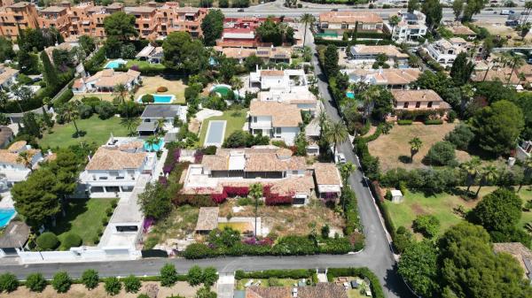 Terreno en calle Pensamiento