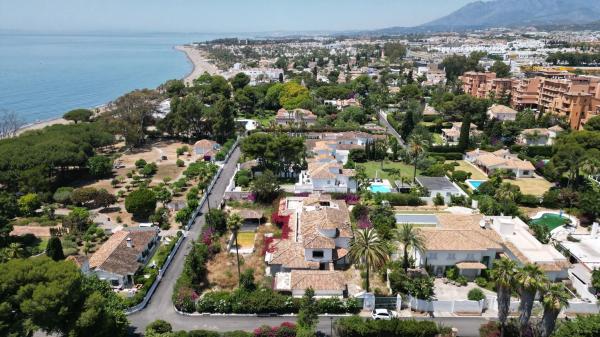 Terreno en calle Pensamiento