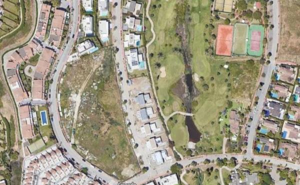 Terreno en calle Condado de Huelva