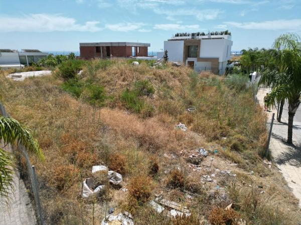 Terreno en Sup-e9 Norte Cancelada