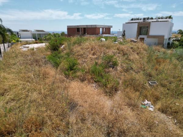 Terreno en Sup-e9 Norte Cancelada