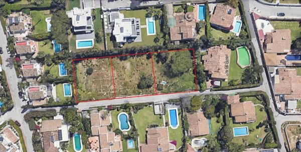 Terreno en calle de la Codorniz